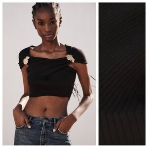 NWT Zara Black Knit Golden Brooch Top. Size L.